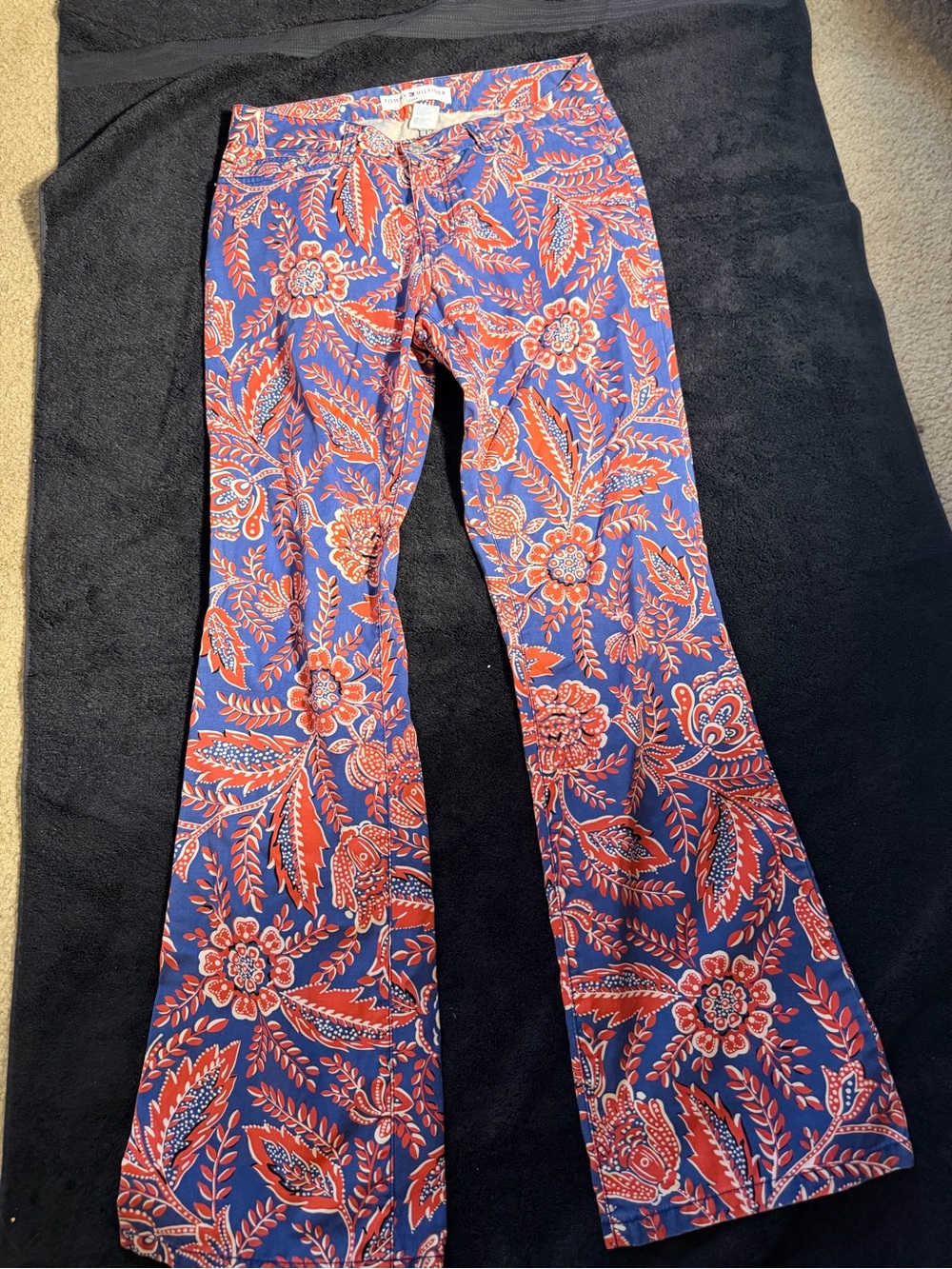 Vintage Tommy Hilfiger Womens Red White Blue Floral Flared Jeans 4 Paisley - Picture 2 of 8